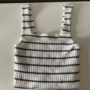 B&W stripped tank size S from American Eagle:))